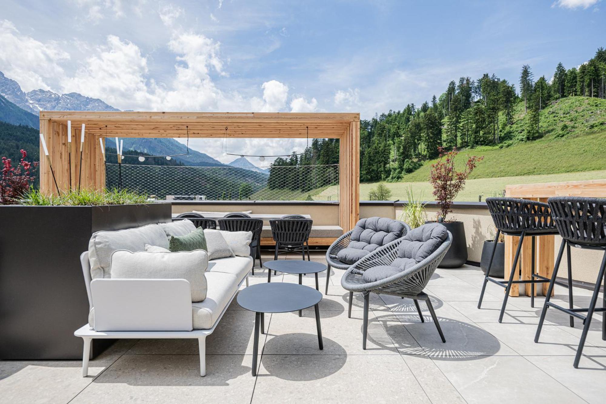 Loewe Dolomites Hotel San Candido Exterior photo